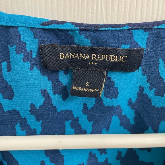 EUC Banana Republic Houndstooth Button Down Ruffle Blouse Sz S - Picture 4 of 4